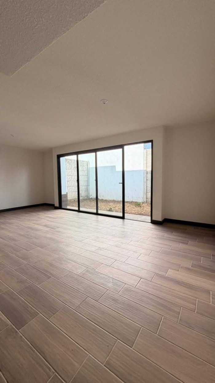 Casa en venta en condominio Adhara modelo Grande - Image 1