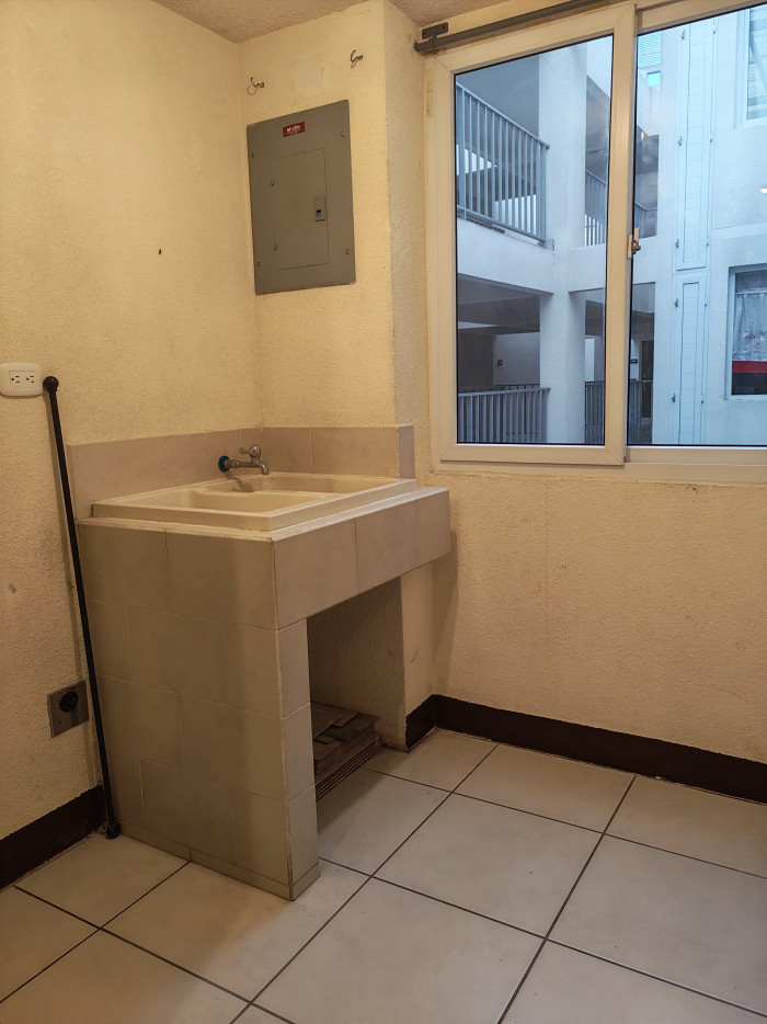 Vendo Apartamento Entre Valles zona 5 Villa Nueva - Image 2