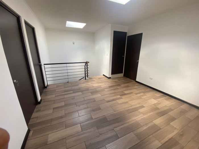 Casa en Venta en Res. Villas del Condado 2, S.M.P - Miniatura 9