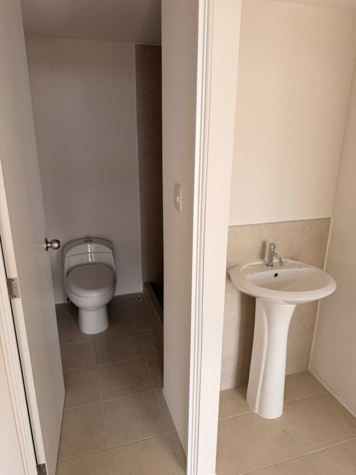 Apartamento en alquiler Cumbres del Pedregal zona 6 - Image 4