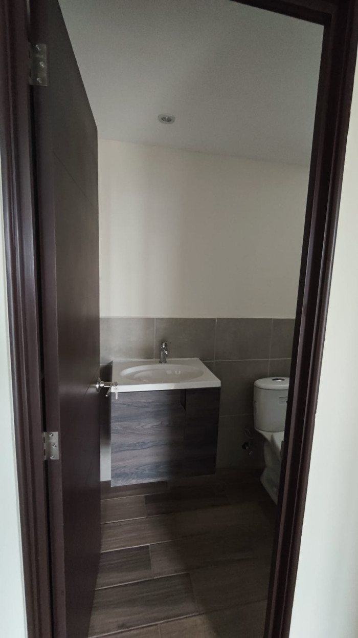 Rento Apartamento Nuevo Amueblado y Equipado en zona 2 - Miniatura 19
