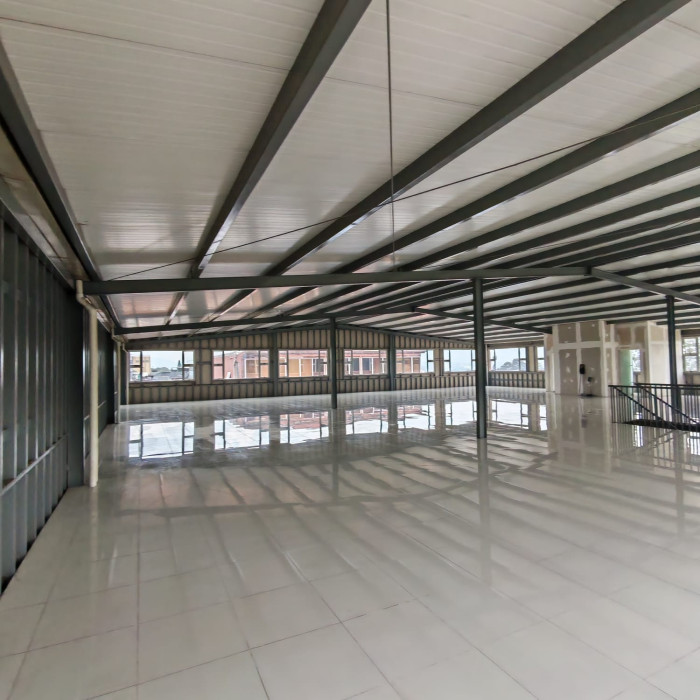 Rento Oficina Comercial en plaza Canadá zona 12 - Miniatura 12