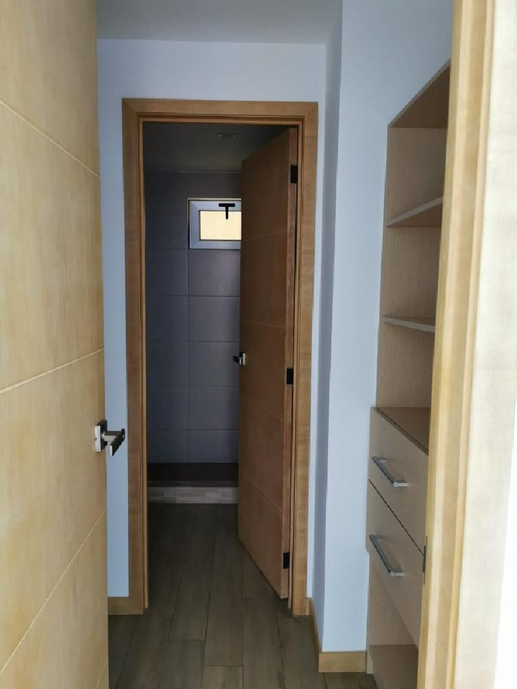 Apartamento en renta zona 10 / City Haus - Image 4