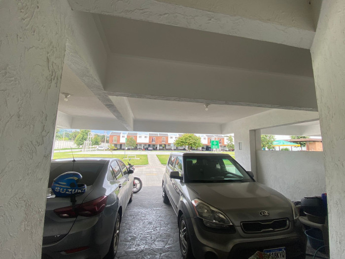 Casa en Venta en Res. Villas del Condado 2, S.M.P - Miniatura 2